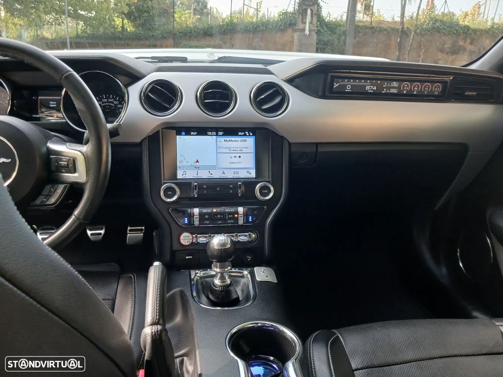 Ford Mustang 2.3i EcoBoost - 20