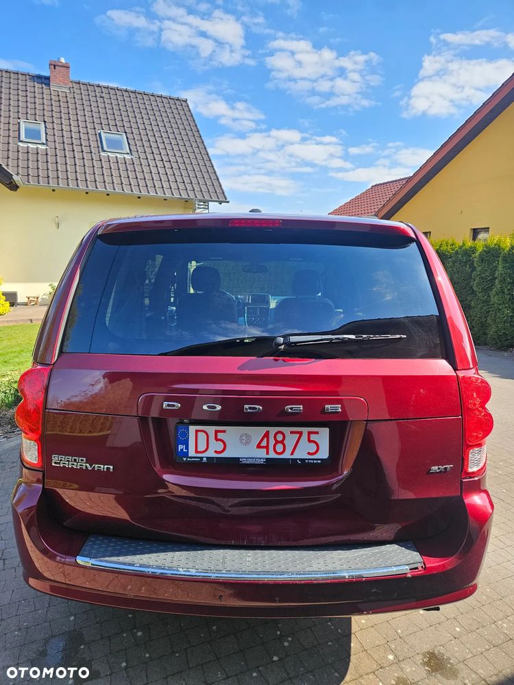 Dodge Grand Caravan - 8