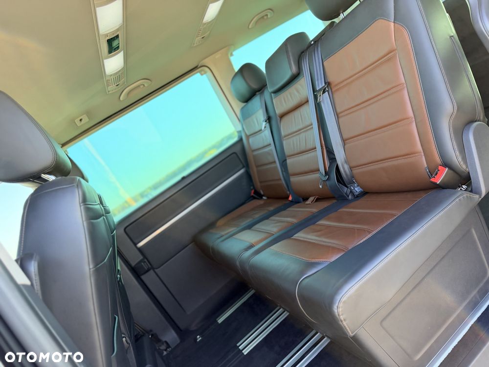 Volkswagen Multivan - 28