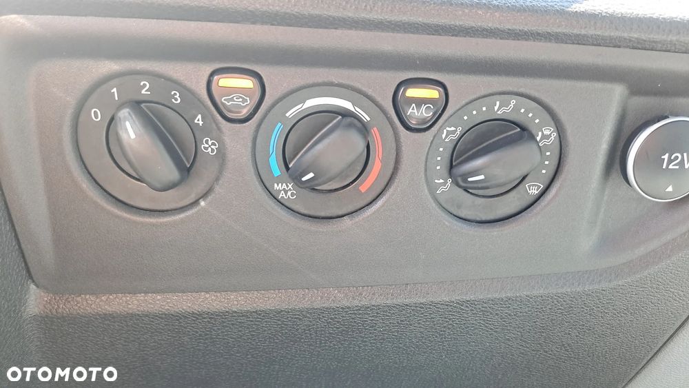 Ford Transit - 27