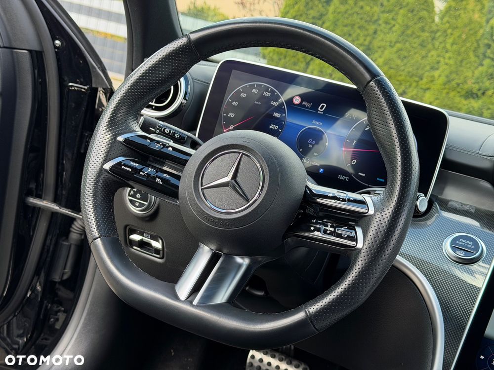 Mercedes-Benz Klasa C 220 d mHEV AMG - 23