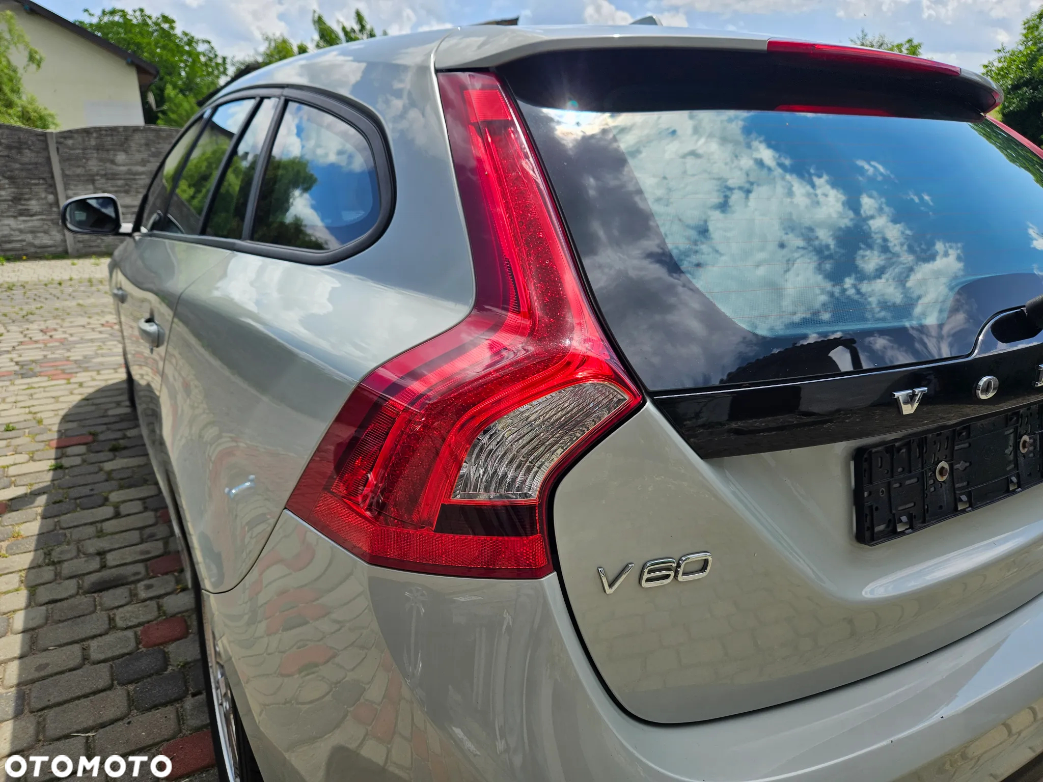 Volvo V60 D2 Momentum - 22