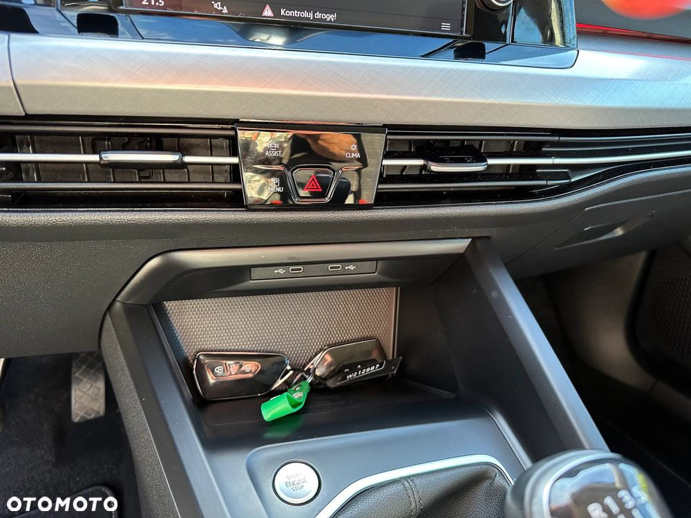 Volkswagen Golf - 16