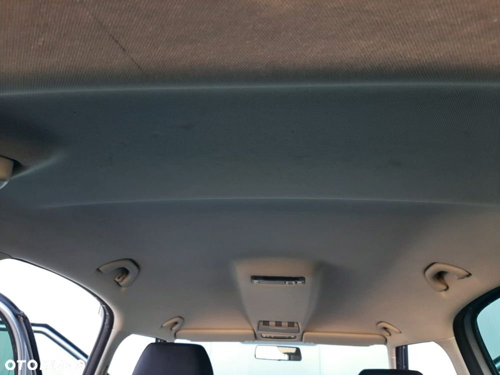 Skoda Roomster 1.2 TSI FAMILY - 29