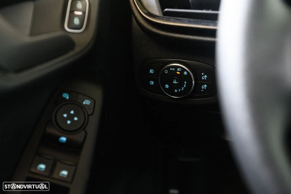 Ford Fiesta 1.0 EcoBoost Trend Connected - 30