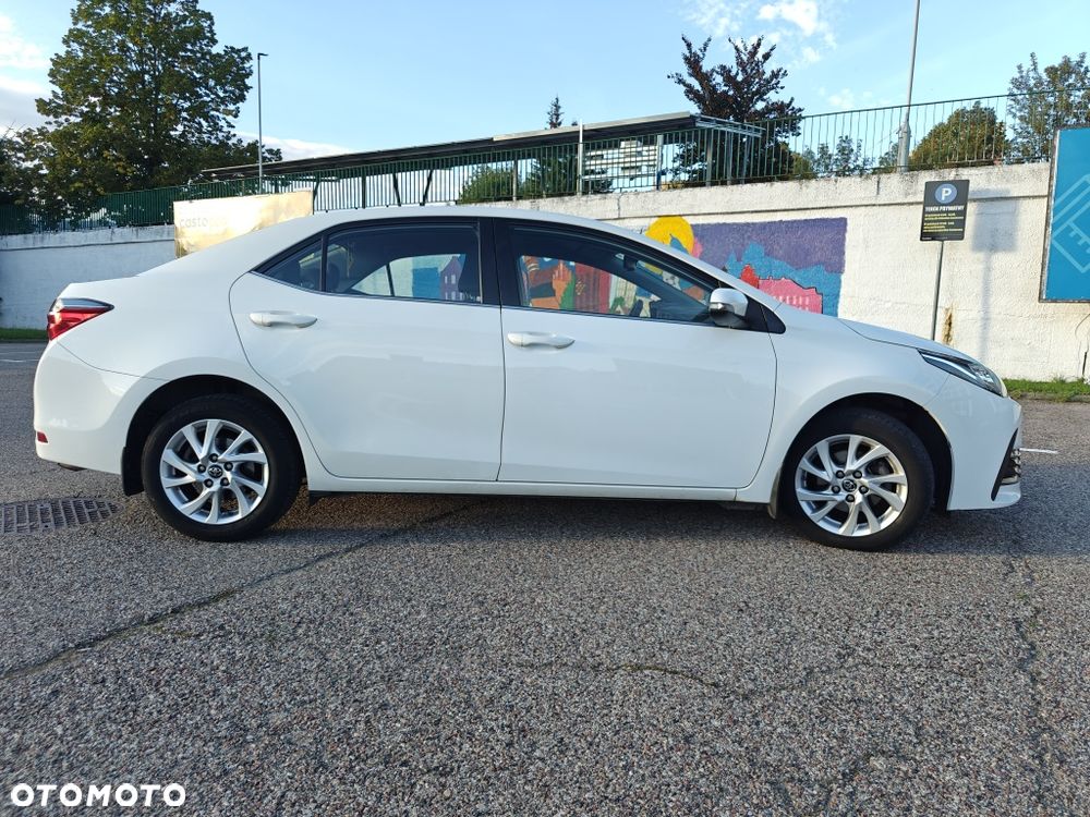 Toyota Corolla - 3