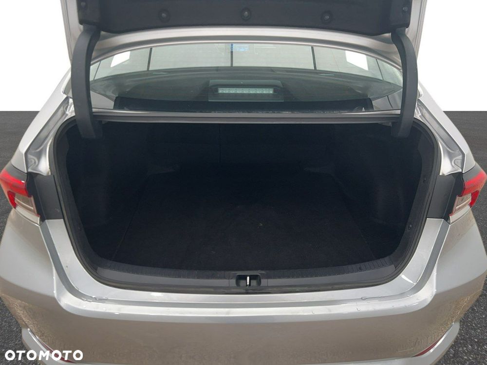 Toyota Corolla 1.5 Comfort - 12