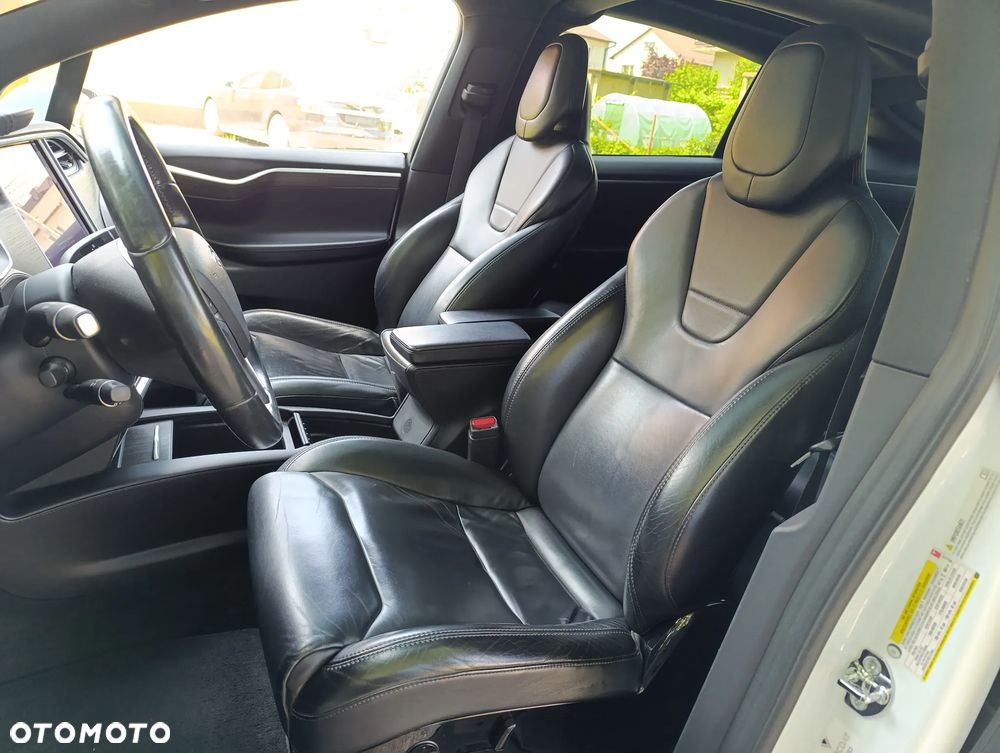 Tesla Model X Long Range Plus - 7