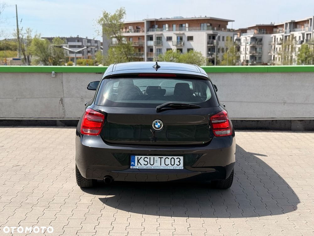 BMW Seria 1 116i - 6