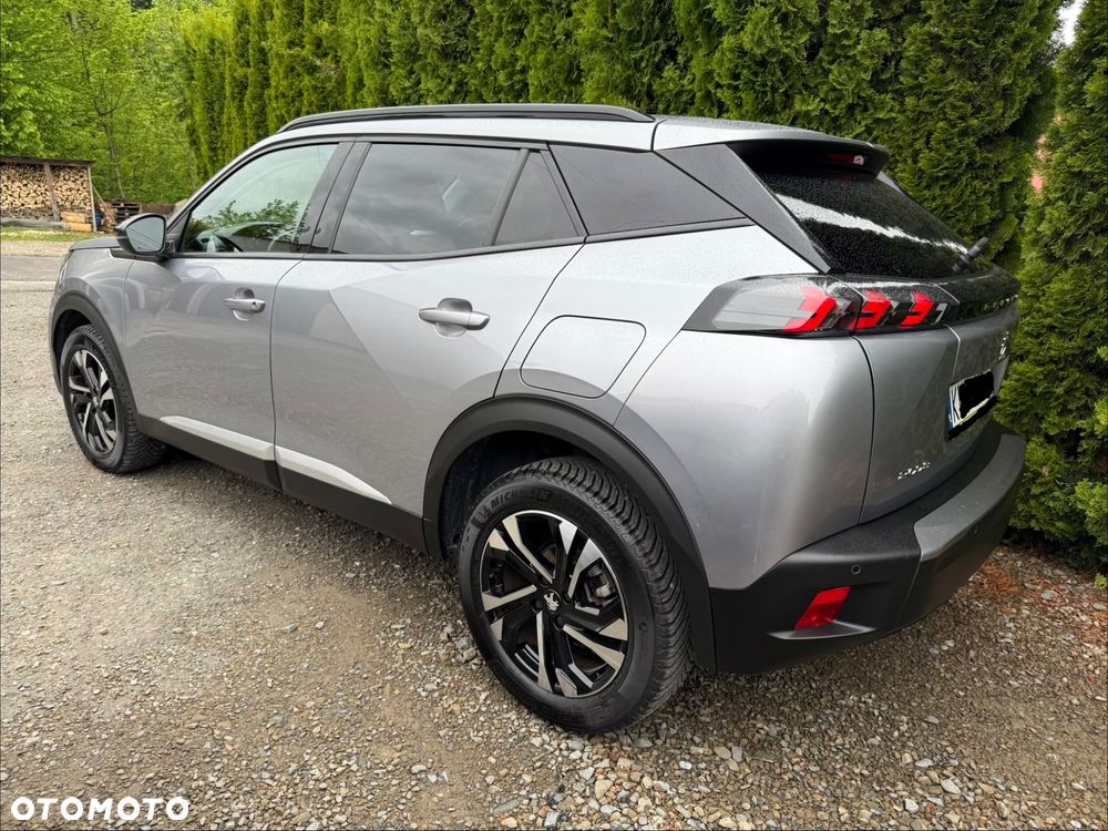 Peugeot 2008 BlueHDi 130 Allure S&S EAT8 - 22