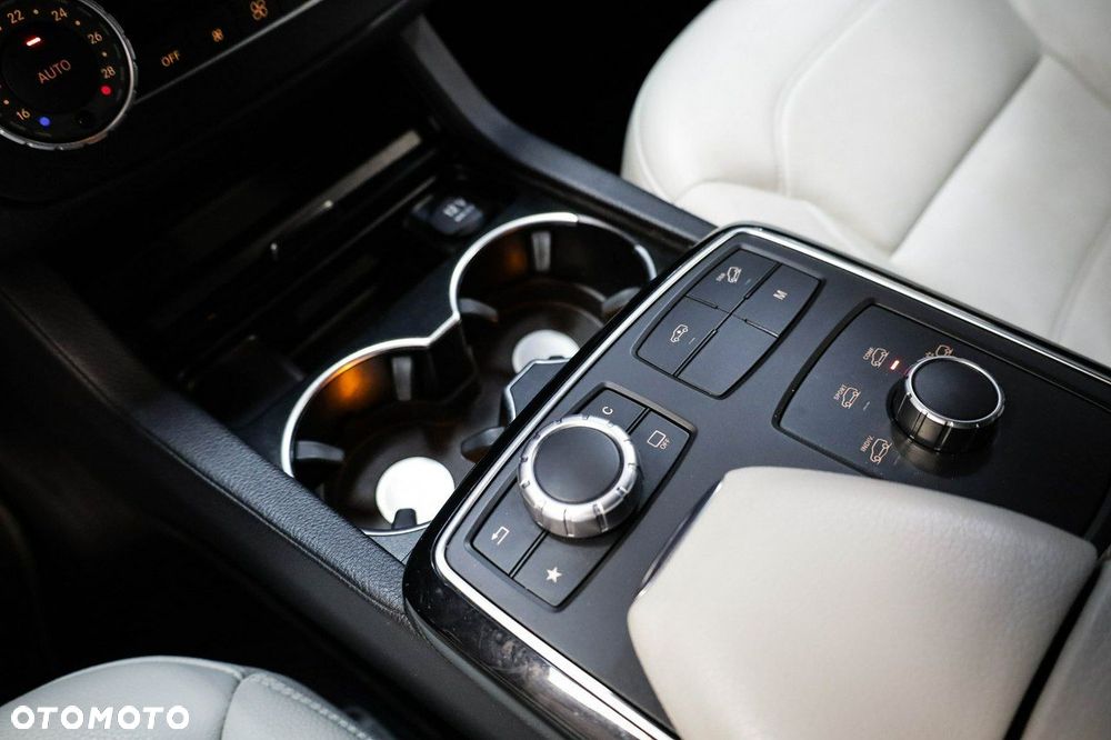 Mercedes-Benz GLE - 21