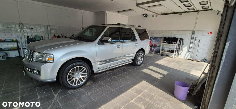 Lincoln Navigator 5.4 4x4 - 12