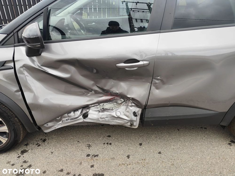 Renault Captur TCe 100 BUSINESS EDITION - 19