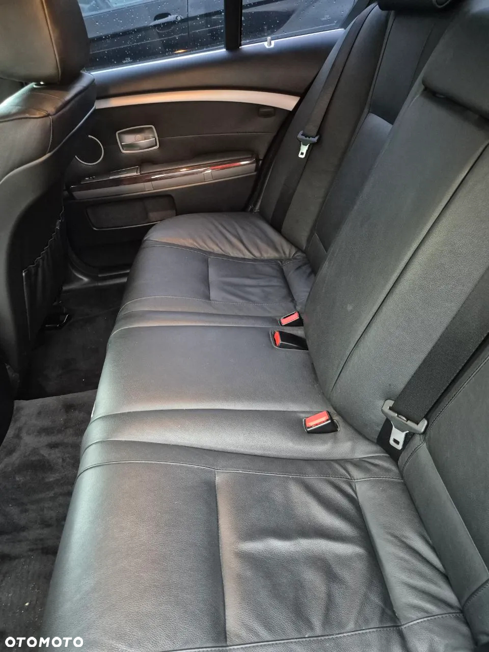 BMW Seria 7 740i - 8