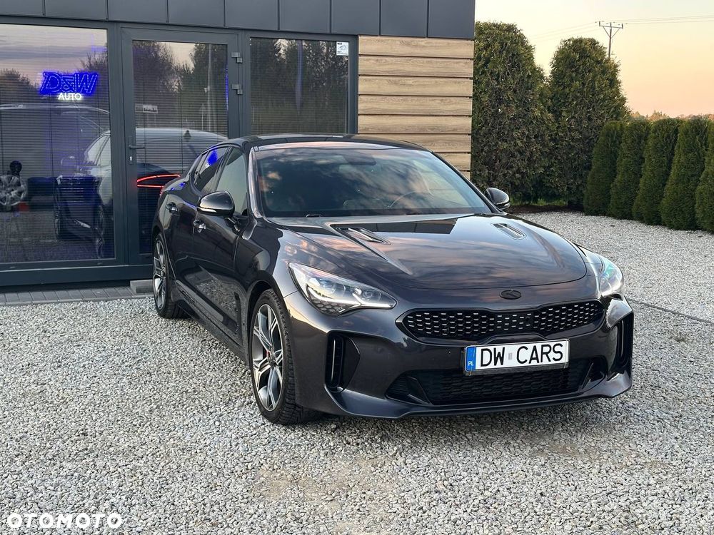 Kia Stinger - 3