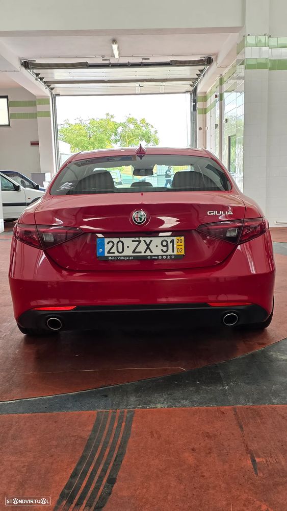 Alfa Romeo Giulia 2.2 D Sprint AT8 - 5