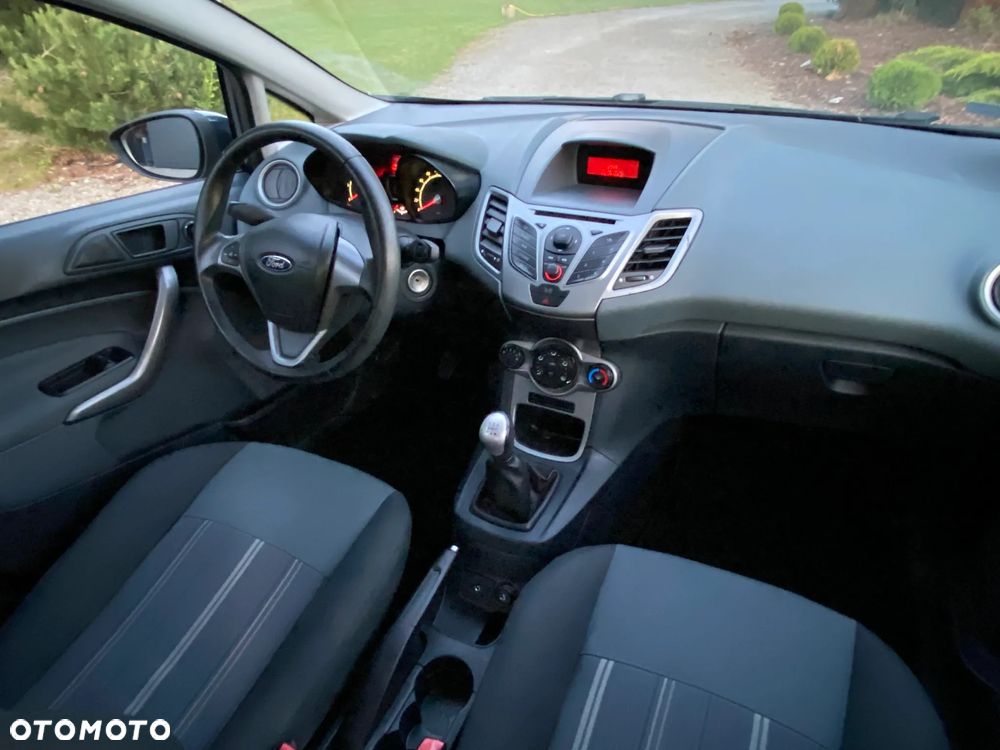 Ford Fiesta - 7