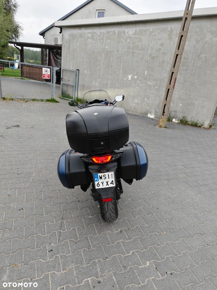 Yamaha FJR - 7
