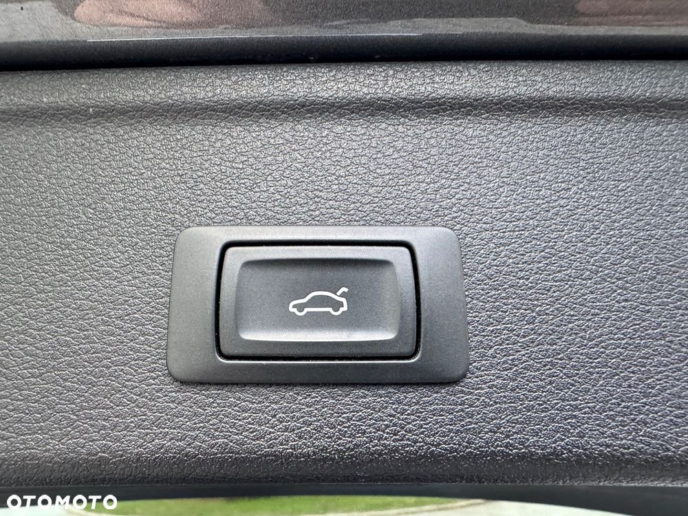 Audi A4 Avant 2.0 TDI S tronic - 16