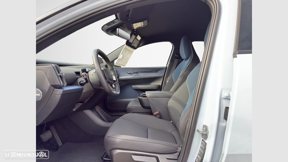 Volvo EX30 69 kWh Single Motor Extended Range Plus - 10