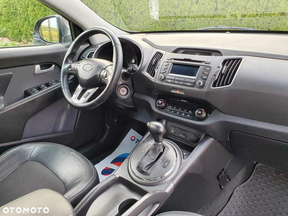 Kia Sportage 2.0 CRDI 4WD Automatik Dream-Team Edition - 17