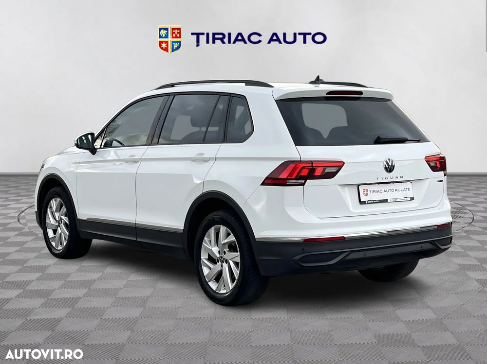 Volkswagen Tiguan - 4