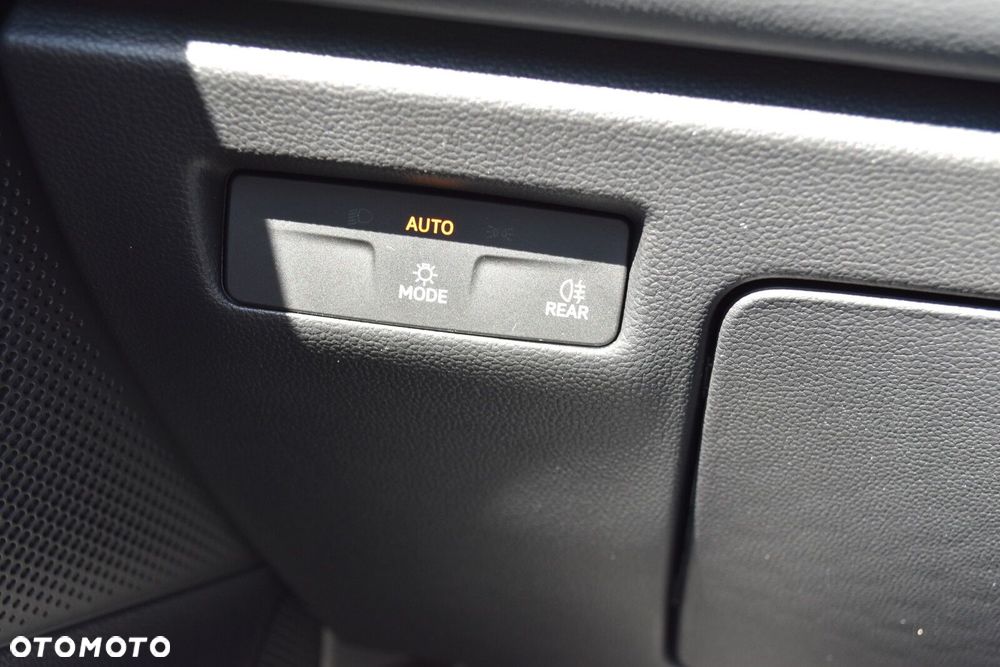 Volkswagen Passat - 27
