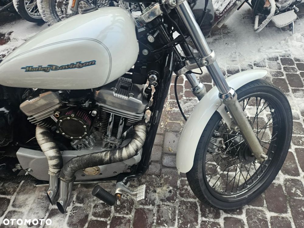 Harley-Davidson Sportster Custom 883C - 9