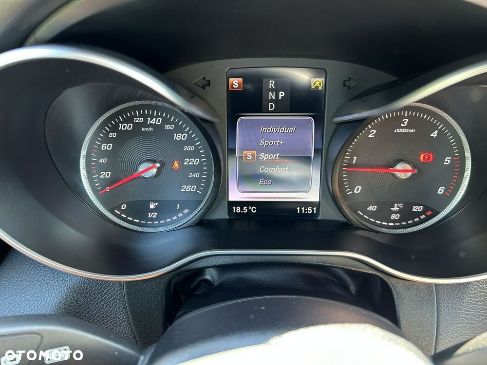 Mercedes-Benz GLC 220 d 4-Matic - 28