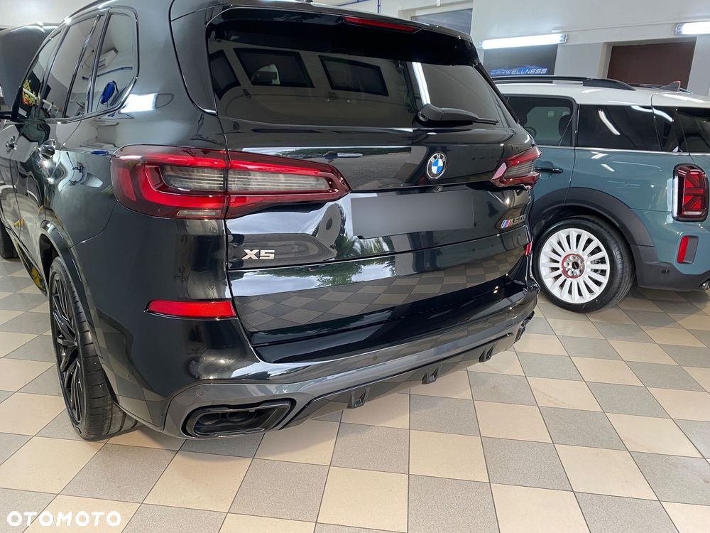 BMW X5 M M50i - 28