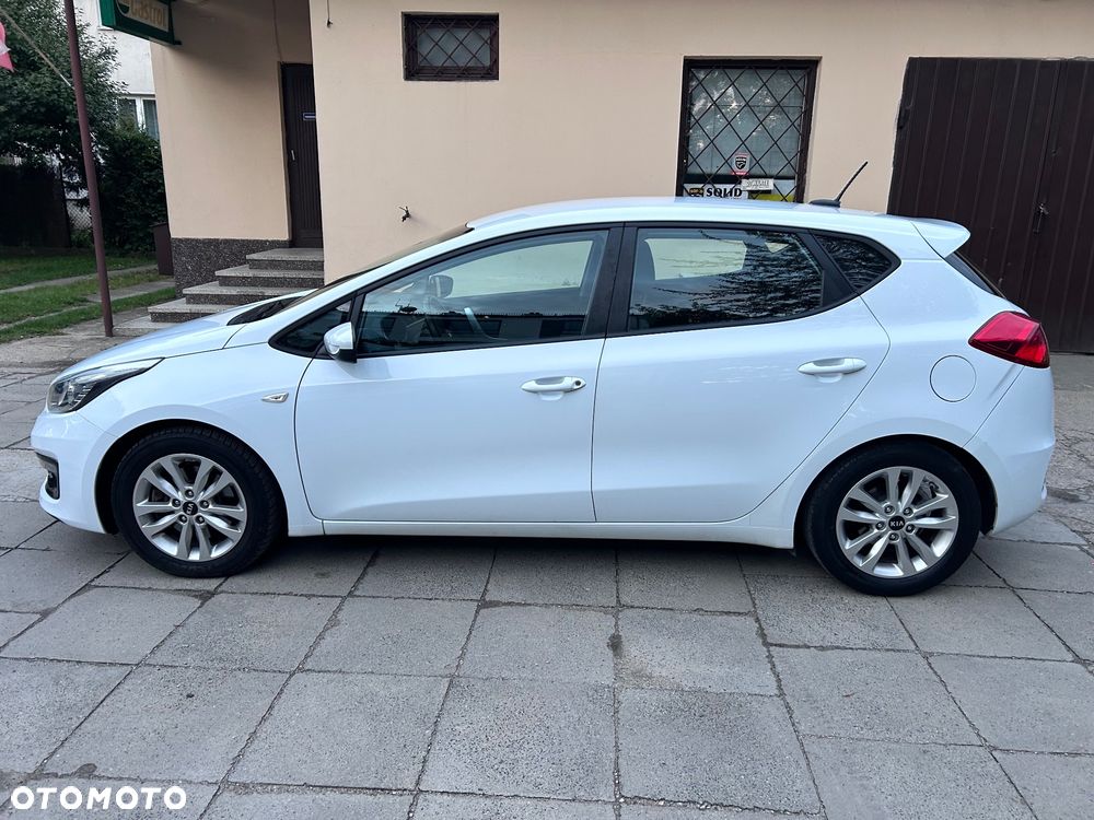 Kia Ceed 1.6 CRDi Smart Plus - 10