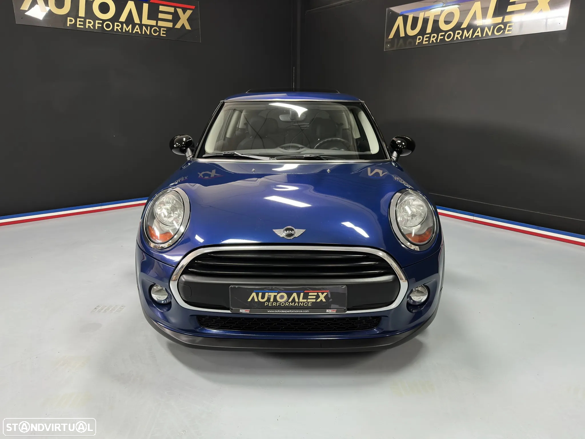 MINI 3 Portas One D - 2
