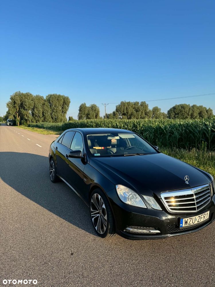 Mercedes-Benz Klasa E 200 BlueTEC 7G-TRONIC Elegance - 2