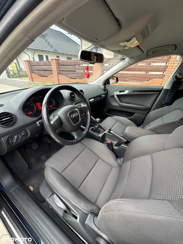 Audi A3 Sportback 1.4 TFSI Ambiente - 12