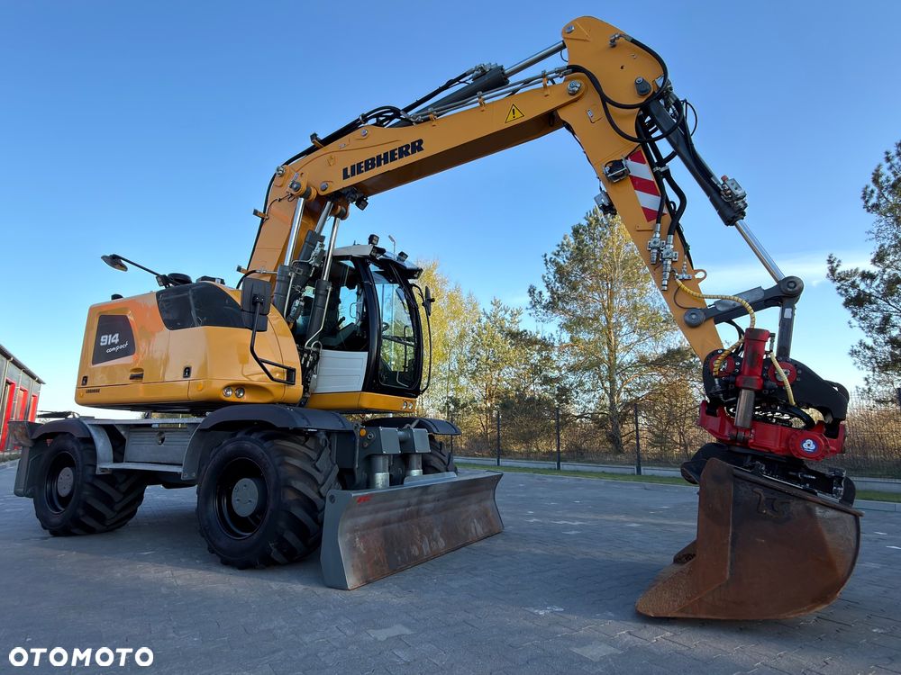 Liebherr A914 compact |rototilt |lapy-plug| - 15