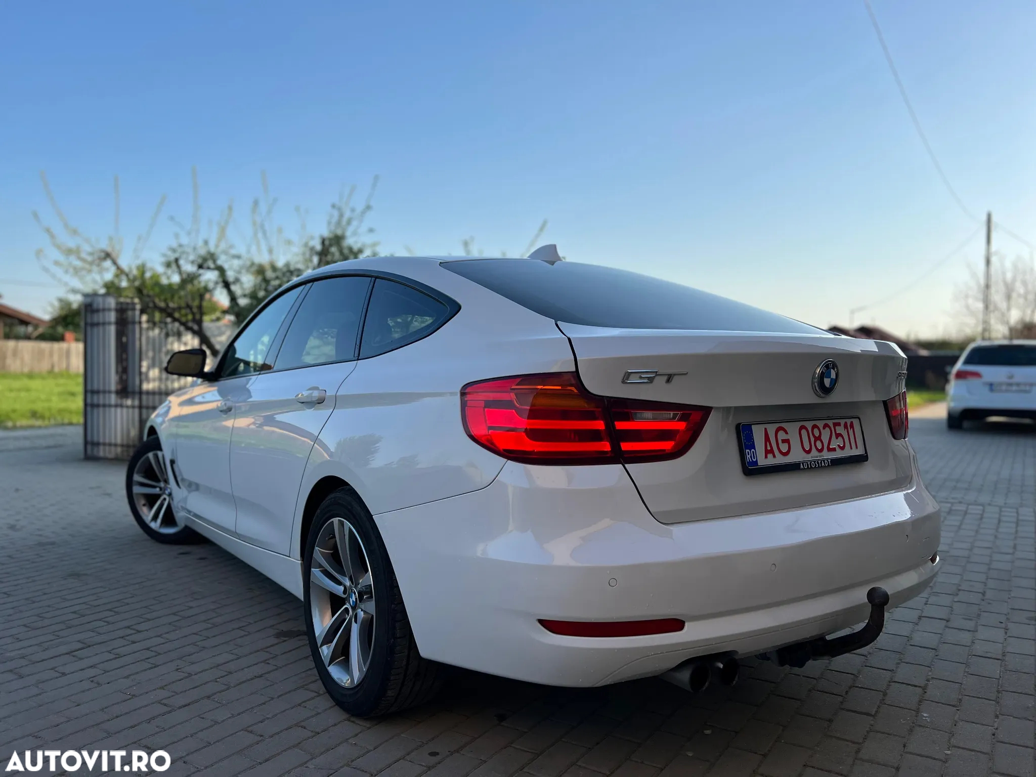 BMW Seria 3 320d GT Aut. - 28