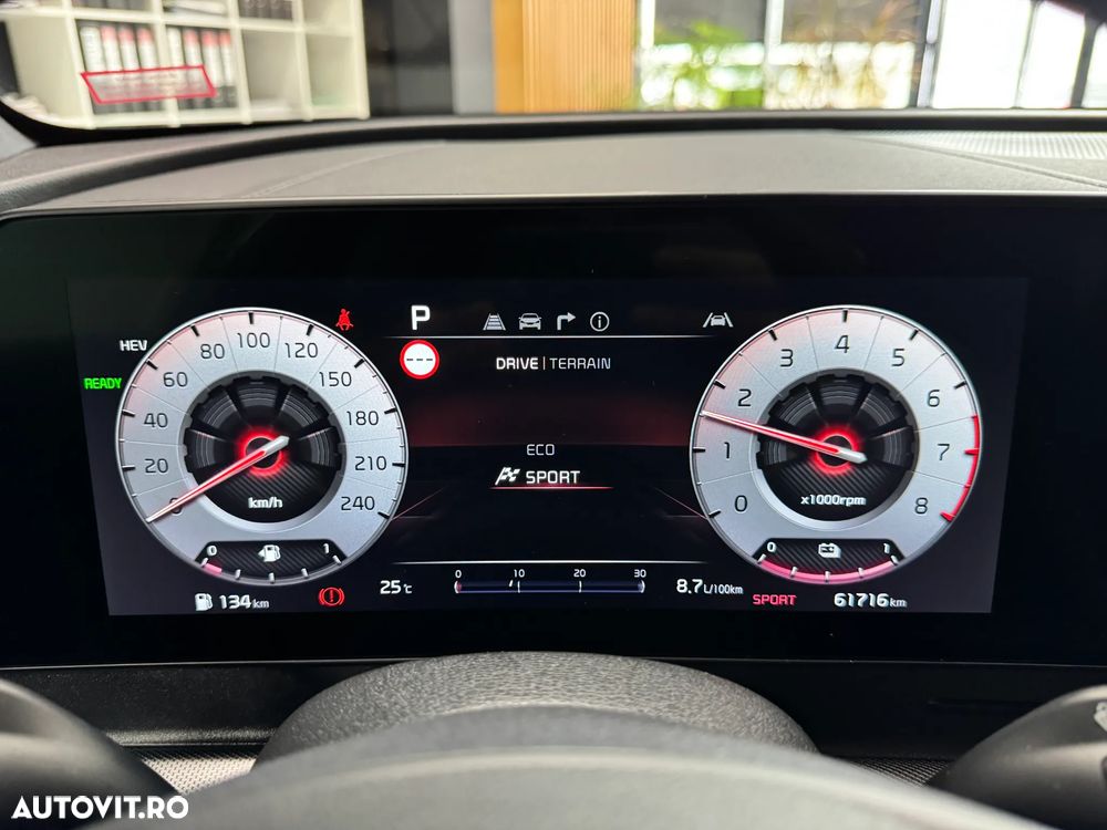 Kia Sportage 1.6 T-GDI PHEV 6AT 4x4 GT Line - 16