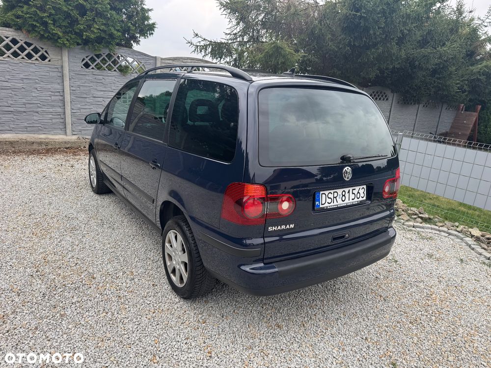 Volkswagen Sharan 2.0 Comfortline - 4