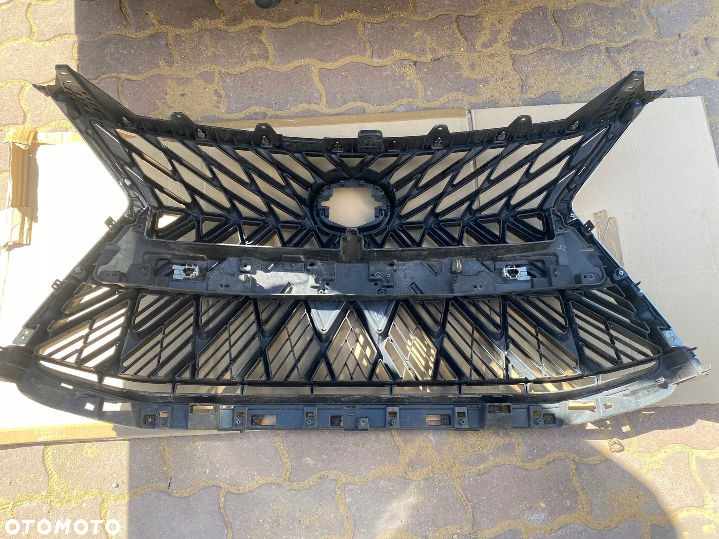 Atrapa Lexus LX - 4