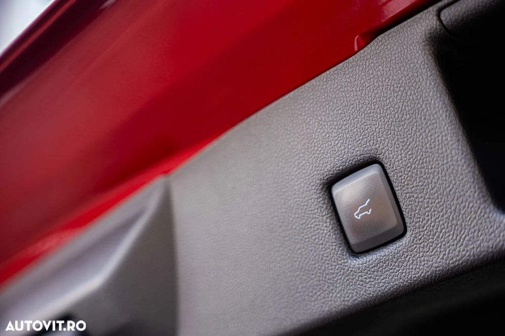 Ford Kuga 2.5 Duratec PHEV ST Line X - 23