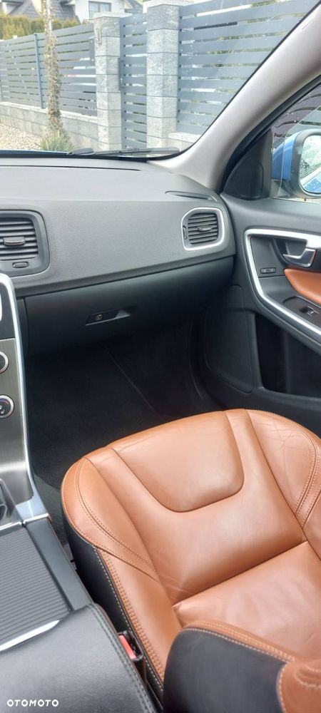 Volvo V60 - 30