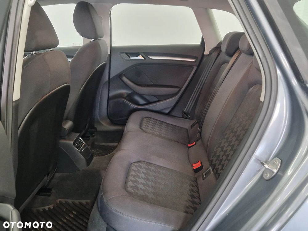 Audi A3 Sportback - 21