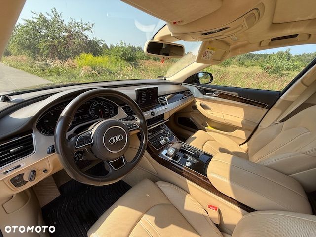 Audi A8 - 9