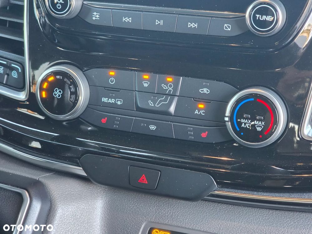 Ford Tourneo Custom 2.0 TDCi L2 Titanium SelectShift - 26
