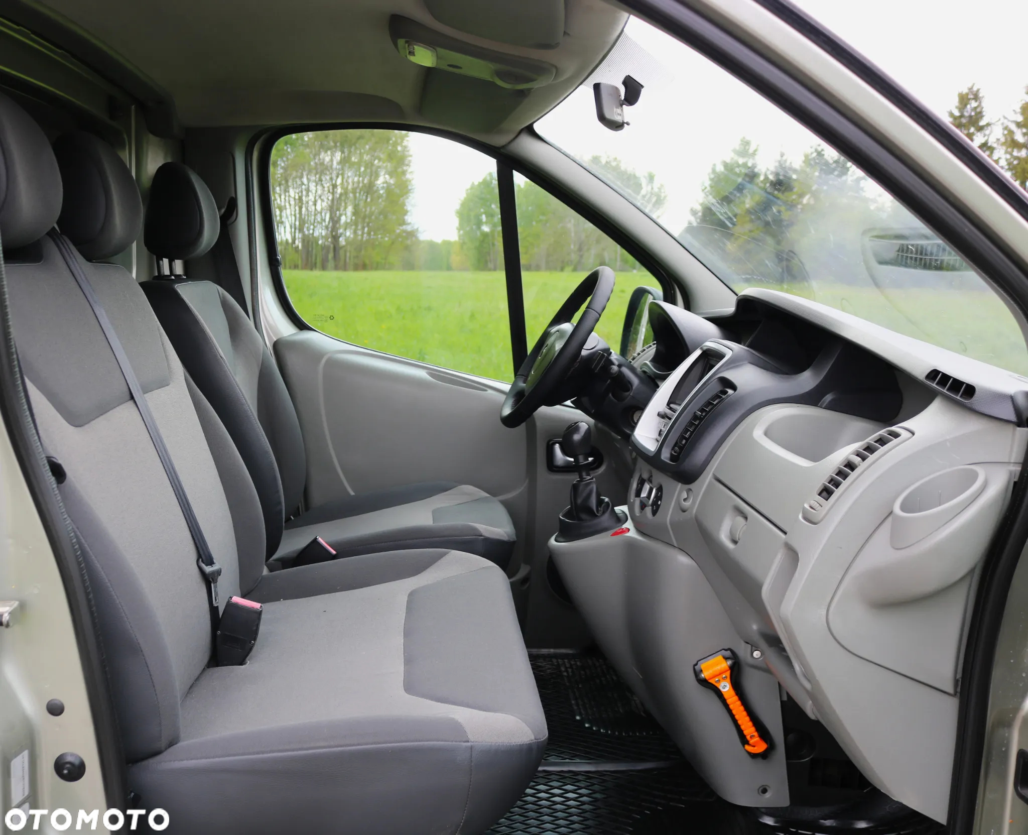 Renault Trafic - 12