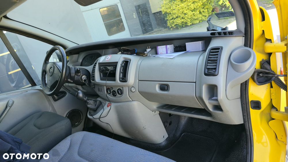 Opel Vivaro - 9