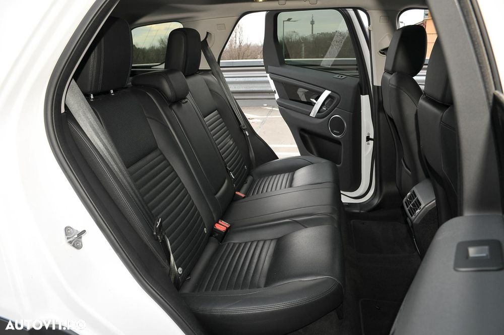 Land Rover Discovery Sport 2.0 D165 R-Dynamic MHEV - 11