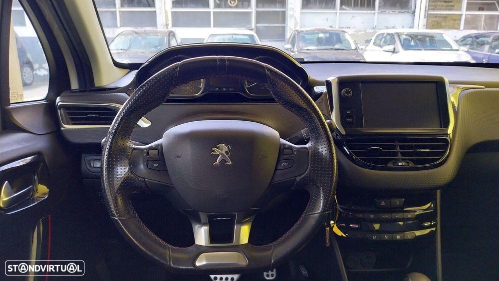 Peugeot 2008 1.2 PureTech GT Line EAT6 - 16