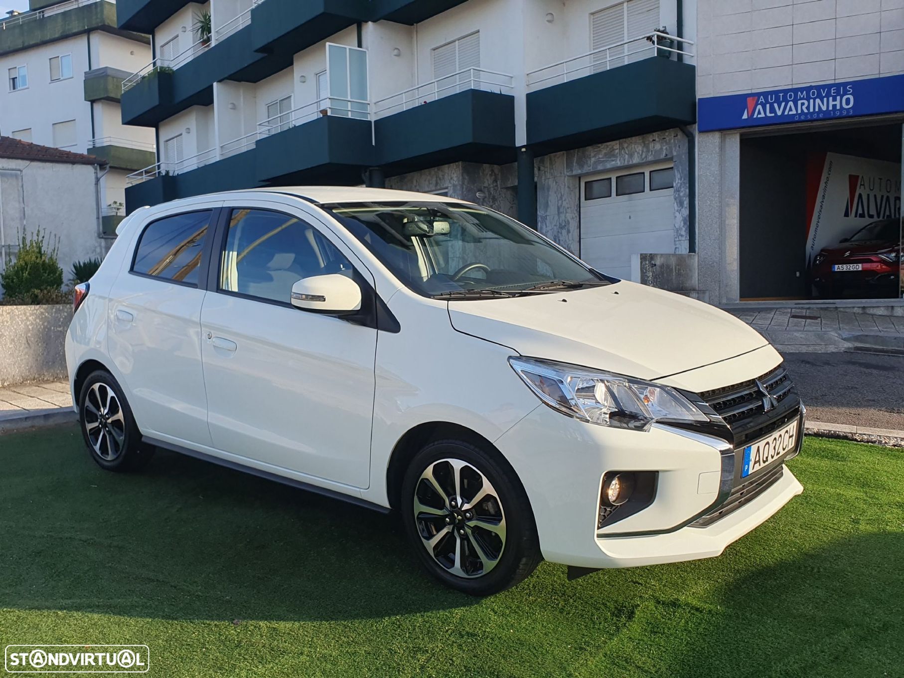 Mitsubishi Space Star 1.2 Intense - 1