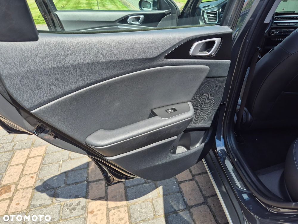 Kia XCeed 1.4 T-GDI OPF DCT7 PLATINUM EDITION - 17